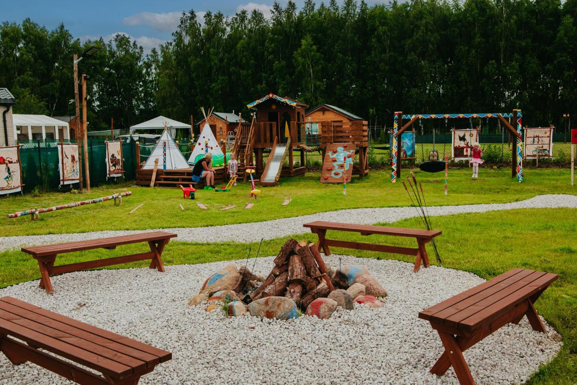 Hotel Indiana Camp - 150 M Od Suntago Park Grabce-Towarzystwo Exterior foto
